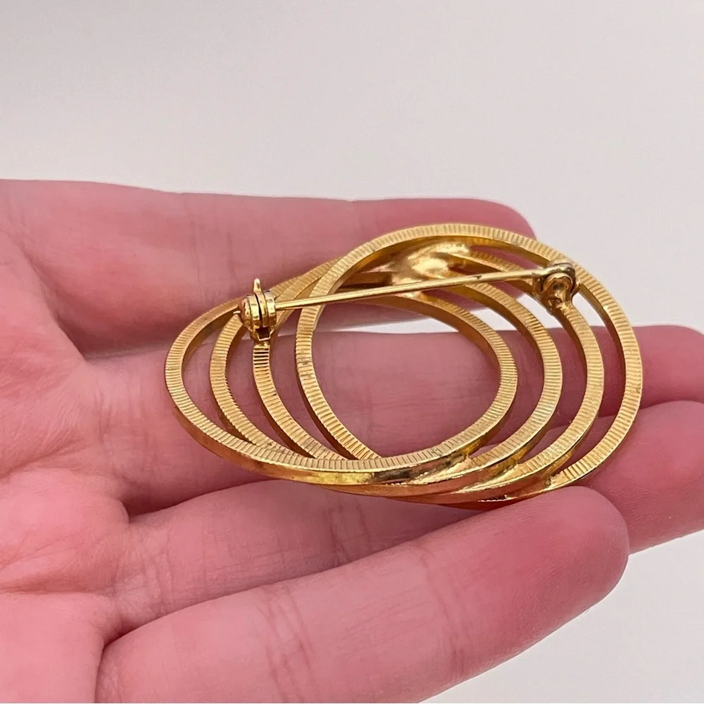 Vintage Heavy Gold Tone Abstract Circle Geometric Statement Retro Brooch / Pin